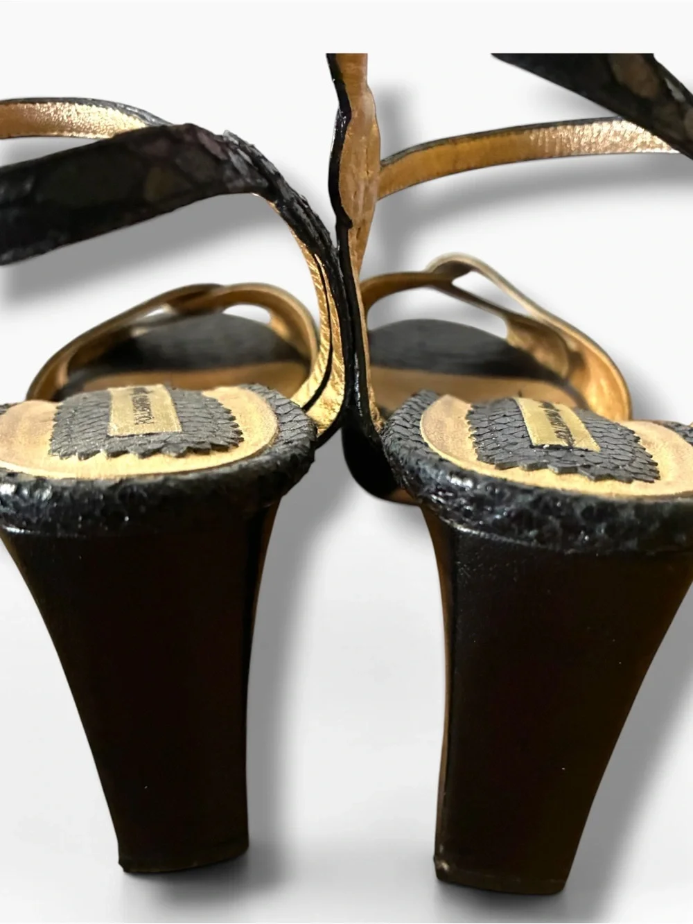 Pollignano Speciali snakeskin platform sandals, front knot, ankle strap. Sz8